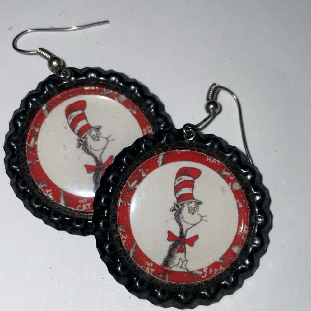 Dr. Seuss bottle cap earrings ❤️